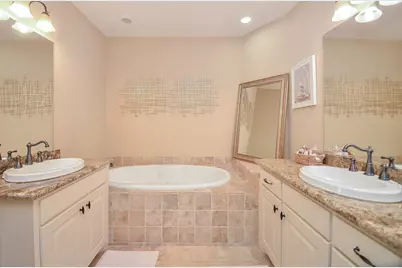 1106 W 18th Street, Houston, TX 77008 - Photo 20