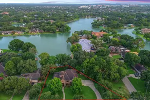 702 Piedmont St, Sugar Land, TX 77478 - Photo 2