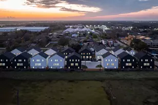 203 Foxshire Ln, Houston, TX 77047 - Photo 6