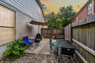 6702 Springcrest Dr, Sugar Land, TX 77479 - Photo 28