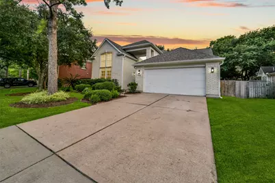 6702 Springcrest Drive, Sugar Land, TX 77479 - Photo 30