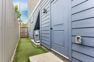 2204 Lou Ellen Ln, Houston, TX 77018 - Photo 16