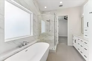 2204 Lou Ellen Ln, Houston, TX 77018 - Photo 28