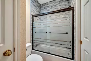 4522 Amble Oak Ct, Houston, TX 77059 - Photo 46