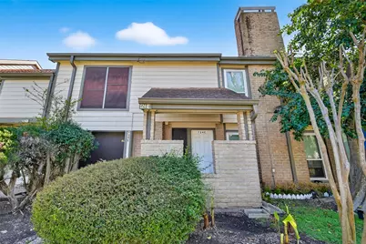 724 Country Place Drive #E, Houston, TX 77079 - Photo 40