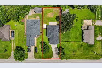 1105 E Kyle Road, Clute, TX 77531 - Photo 2