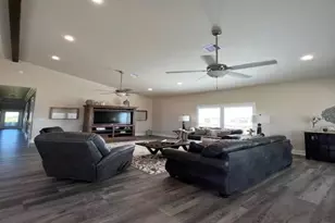 1150 Waterview Ln, Bolivar, TX 77650 - Photo 8