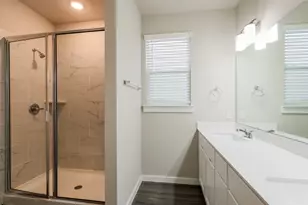 373 N Centro Cir, Shenandoah, TX 77385 - Photo 16