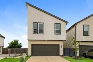 373 N Centro Cir, Shenandoah, TX 77385 - Photo 1