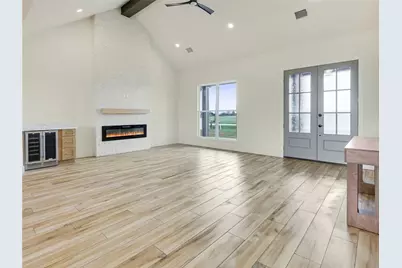 643 Chuckwagon Trail, Angleton, TX 77515 - Photo 10