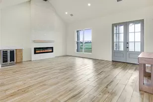 643 Chuckwagon Trail, Angleton, TX 77515 - Photo 10