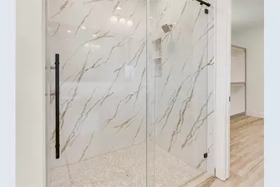 643 Chuckwagon Trail, Angleton, TX 77515 - Photo 22