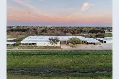 10431 N P Street, La Porte, TX 77571 - Photo 4