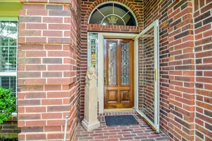 15311 Truslow Point Ln, Sugar Land, TX 77478 - Photo 4