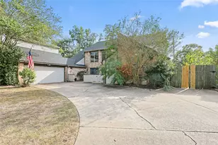 11727 Gardenglen Dr, Houston, TX 77070 - Photo 2