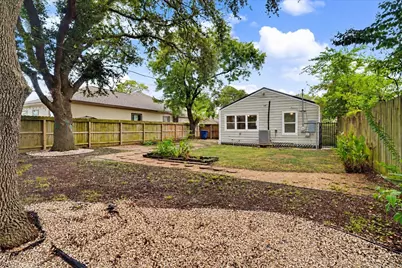 2523 7th Avenue N, Texas City, TX 77590 - Photo 20