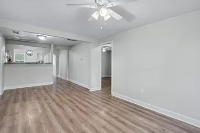2523 7th Avenue N, Texas City, TX 77590 - Photo 10