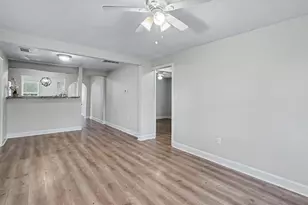 2523 7th Ave N, Texas City, TX 77590 - Photo 10