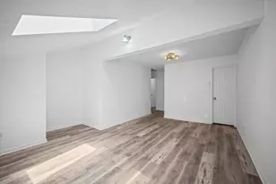 2425 Holly Hall St, Houston, TX 77054 - Photo 14