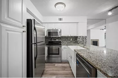 2425 Holly Hall Street #72, Houston, TX 77054 - Photo 4