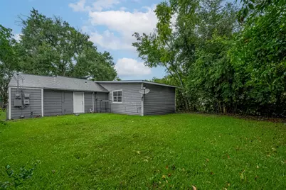 4906 Larkspur Street, Houston, TX 77033 - Photo 14