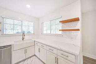 10503 Windriver Dr, Houston, TX 77070 - Photo 12