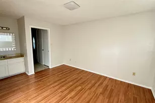 13034 Birch Grove Dr, Houston, TX 77099 - Photo 8