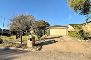13034 Birch Grove Dr, Houston, TX 77099 - Photo 2