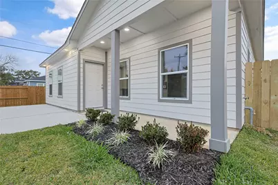 19210 Akin Drive, Crosby, TX 77532 - Photo 1