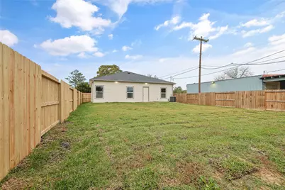 19210 Akin Drive, Crosby, TX 77532 - Photo 20