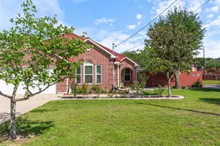 2610 School St, Needville, TX 77461 - Photo 4