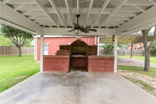 2610 School St, Needville, TX 77461 - Photo 44
