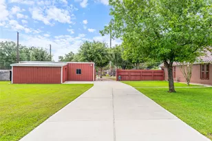 2610 School St, Needville, TX 77461 - Photo 44