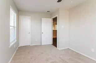 12919 Belmont Legend Ct, Houston, TX 77047 - Photo 14