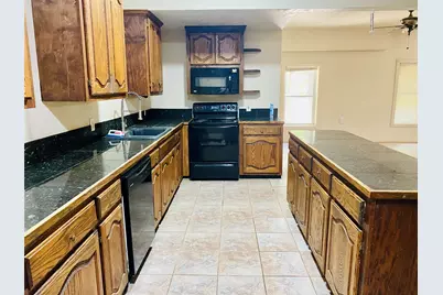 2500 Southline Road, Conroe, TX 77384 - Photo 10