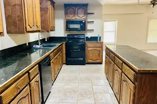 2500 Southline Rd, Conroe, TX 77384 - Photo 10