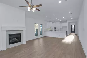 214 Sierra Strm Ln, Conroe, TX 77304 - Photo 4