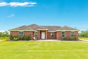 130 Pin Oak Dr, Angleton, TX 77515 - Photo 8