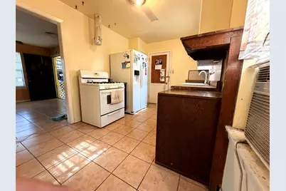 5902 Leon Street, Houston, TX 77009 - Photo 6