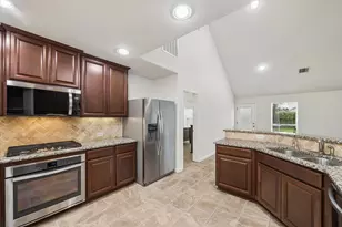 7015 Riata Hills Ln, Spring, TX 77379 - Photo 14