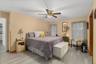 1213 Shadowlake Dr, Sealy, TX 77474 - Photo 18