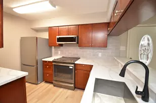 76 W Park West Dr, Houston, TX 77072 - Photo 2