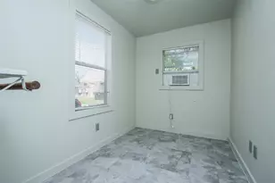 505 E 32nd St, Houston, TX 77018 - Photo 10