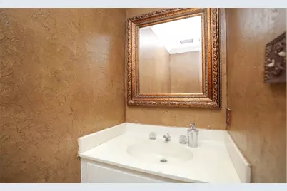 6000 Sugar Hill Drive #9, Houston, TX 77057 - Photo 6