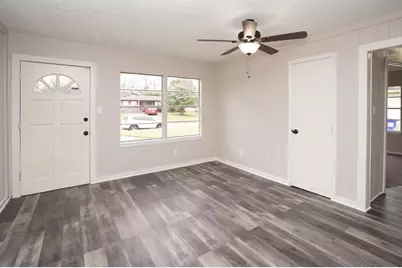 805 Horncastle Street, Channelview, TX 77530 - Photo 2