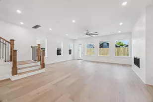 1321 Alexander St, Houston, TX 77008 - Photo 8