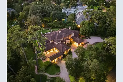 327 E Friar Tuck Lane, Houston, TX 77024 - Photo 2