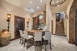 327 E Friar Tuck Ln, Houston, TX 77024 - Photo 10