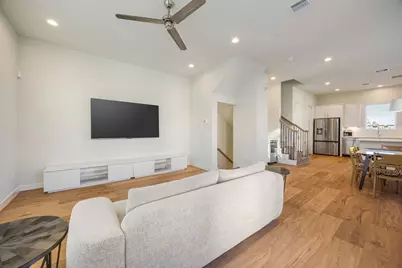 6302 Chelsea Falls Lane, Houston, TX 77008 - Photo 2