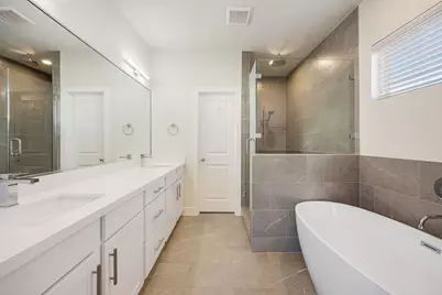 6302 Chelsea Falls Lane, Houston, TX 77008 - Photo 14